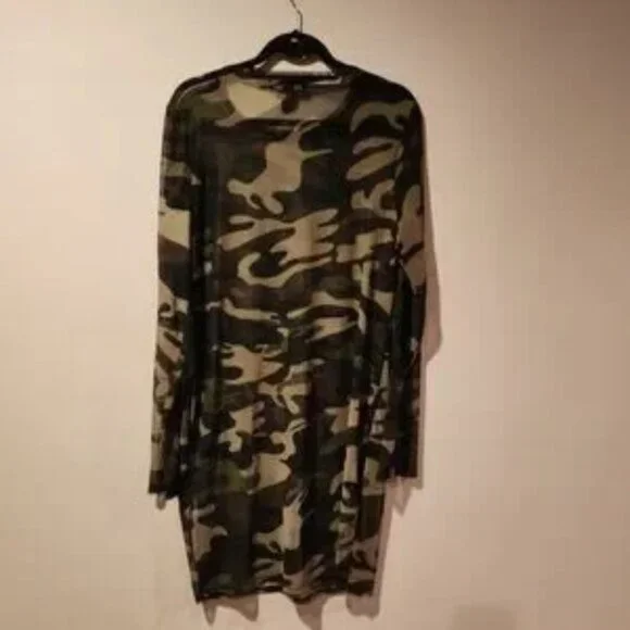 FOREVER 21+ swim cover-up green camo long sleeve sheer size 3X - Picture 3 of 4